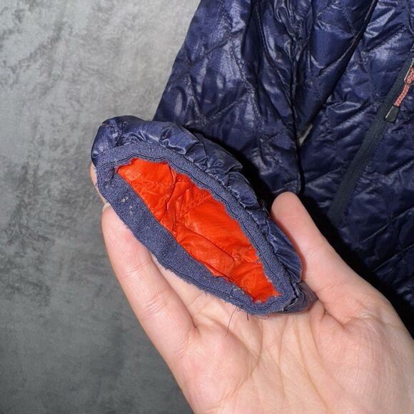The North Face Thermoball Puffer Jacket Insulated Quilted Full Zip Size XS Navy - Picture 3 of 13